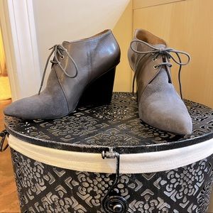 NINE WEST Suede and Leather Wedges